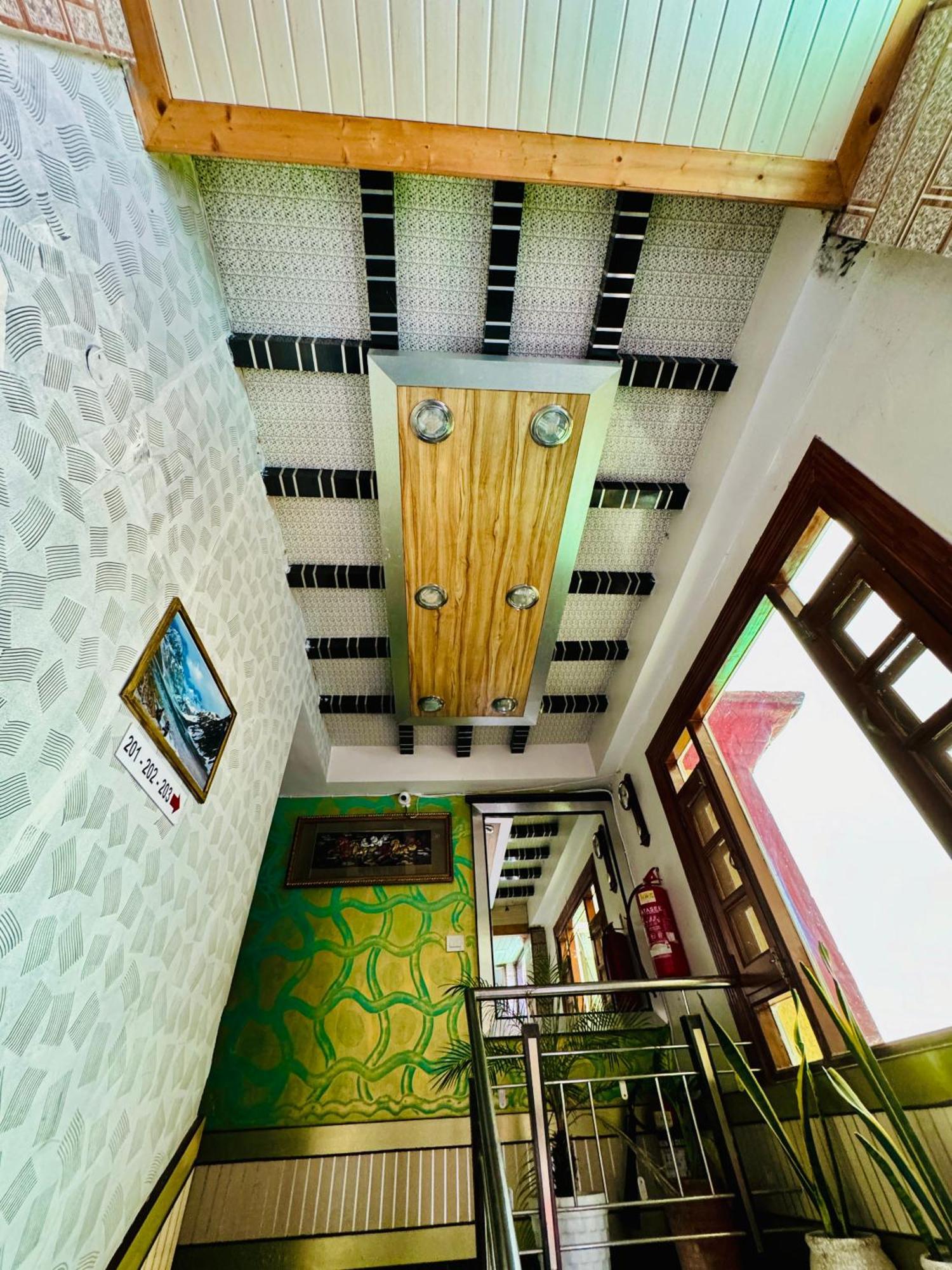 Hotel Apple Regency شيملا المظهر الخارجي الصورة
