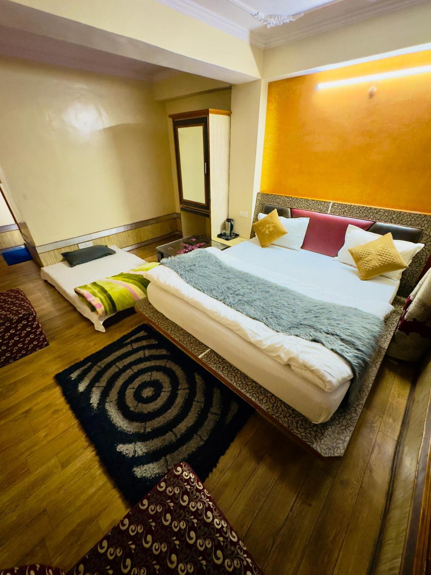 Hotel Apple Regency شيملا المظهر الخارجي الصورة